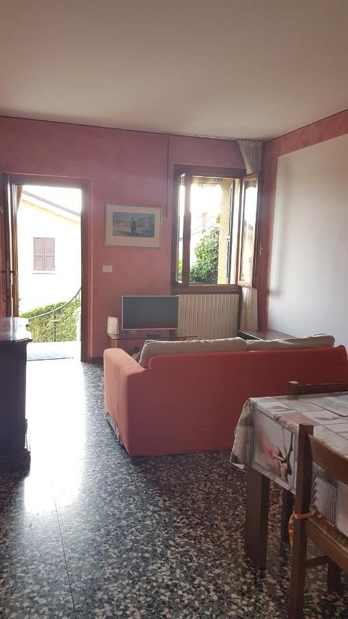 Casa Di Nancy Villa Salo Exterior photo